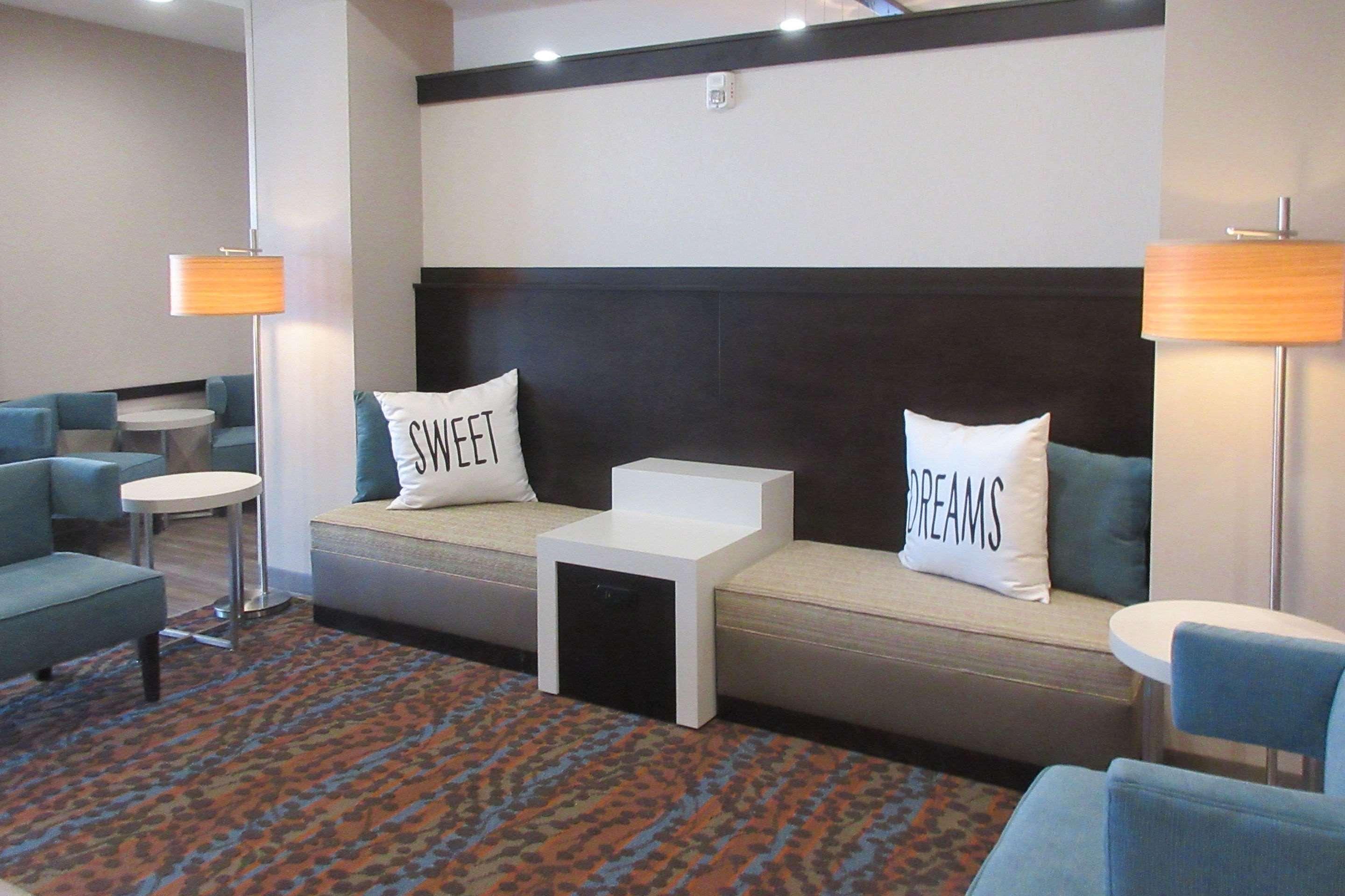 Sleep Inn & Suites Oregon - Madison Экстерьер фото